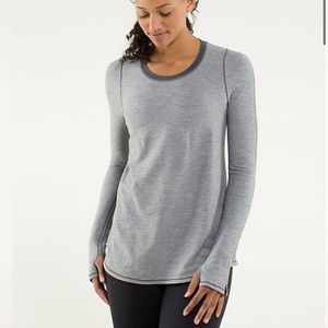 lululemon tuck and flow in heathered soot light